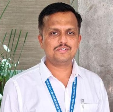Dr. Aniket Bhanudas Kolekar